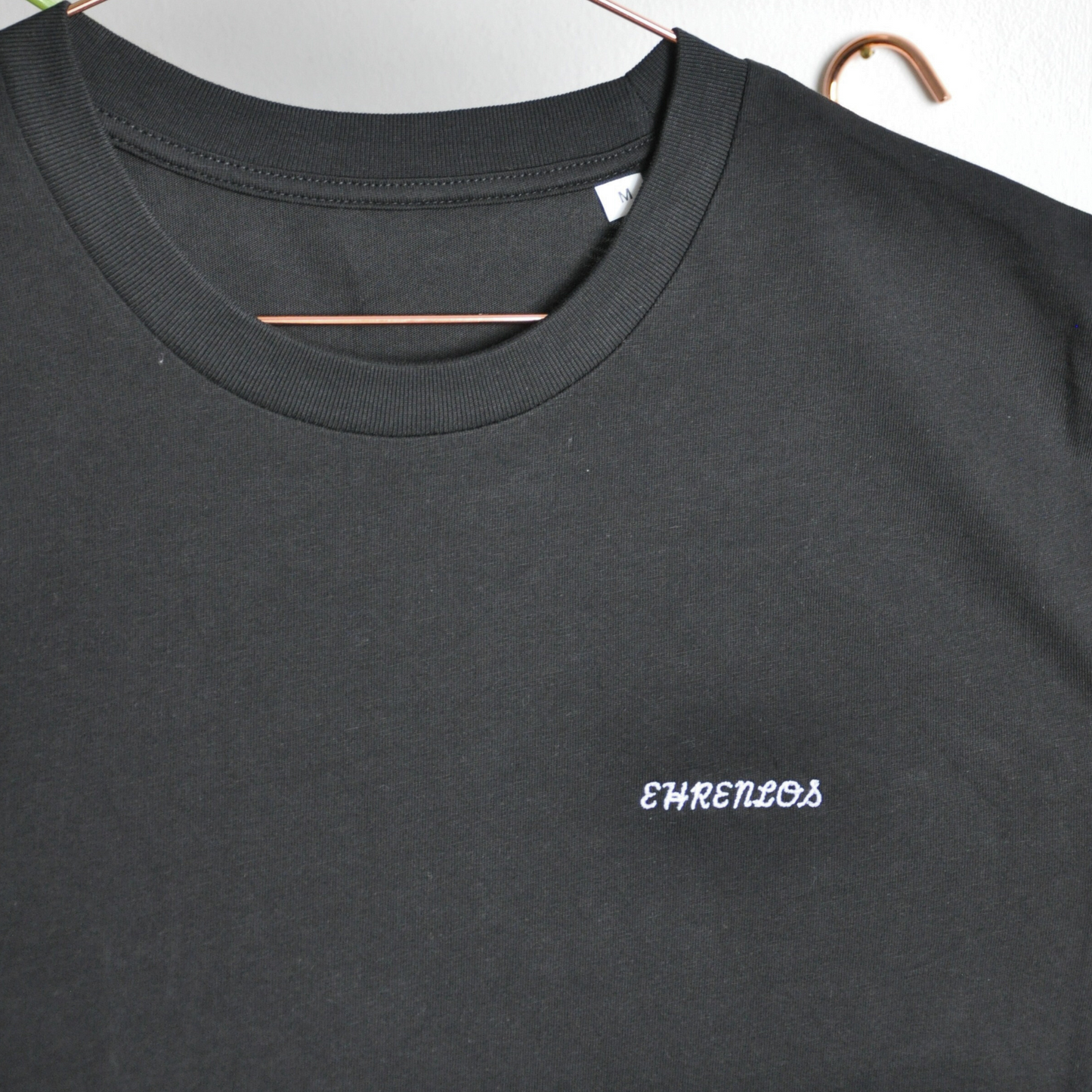 Ehrenlos - Organic Shirt (Stick weiß)